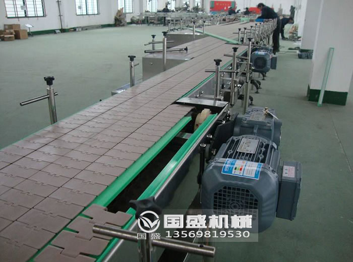 耐高溫食品鏈板輸送機